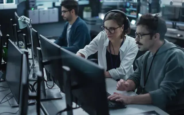 Industry: Software & Tech