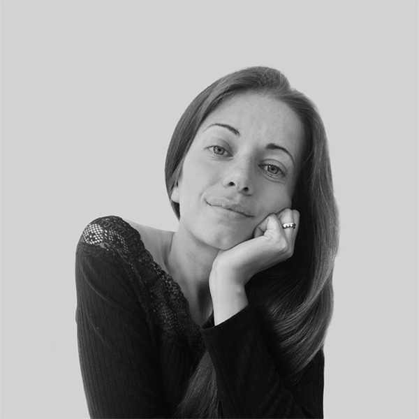 andweekly-eleonora-600x600px