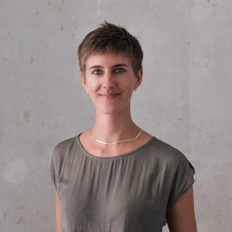 andweekly-jana-600x600px-1