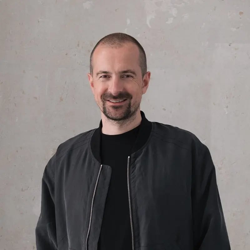 andweekly-sven-600x600px-1